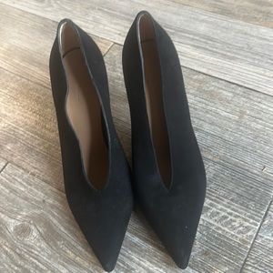 Vince size 71/2 heels almost new